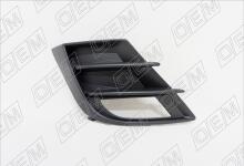 Окантовка противотуманной фары правая Mazda 3 2 BL (2009-2013)