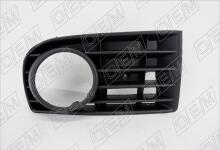 Окантовка противотуманной фары правая Volkswagen Golf 5 (2003-2009)