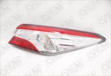 Фонарь правый внешний Toyota Camry 8 XV70 (2017-2024)
