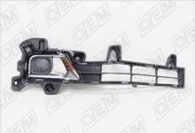 Решетка в бампер нижняя правая Toyota Land Cruiser 200 (2007-2021)